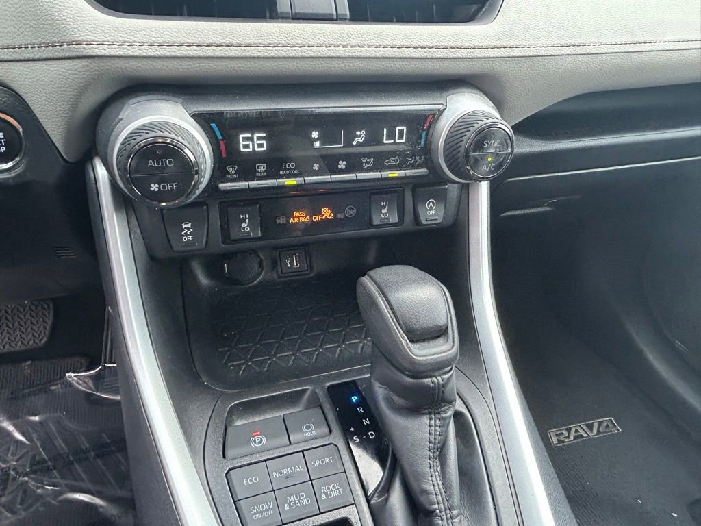 Used 2024 Toyota RAV4 XLE w/ Weather Package image 12