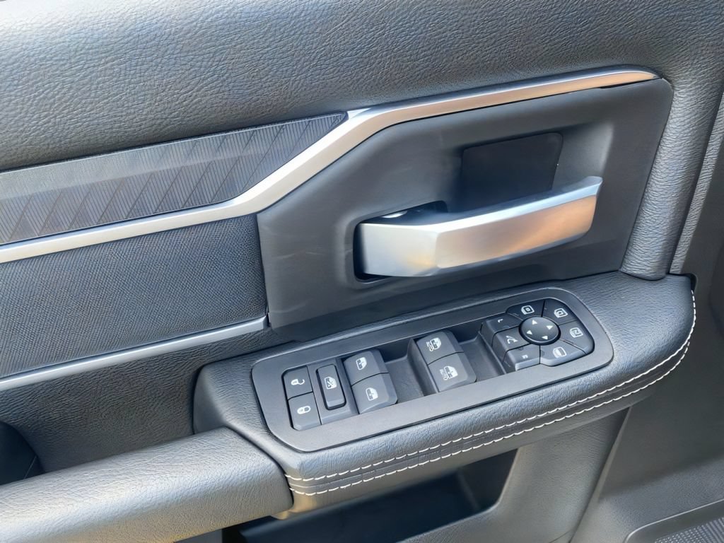 New 2025 RAM 2500 Big Horn AWD/4WD image 19