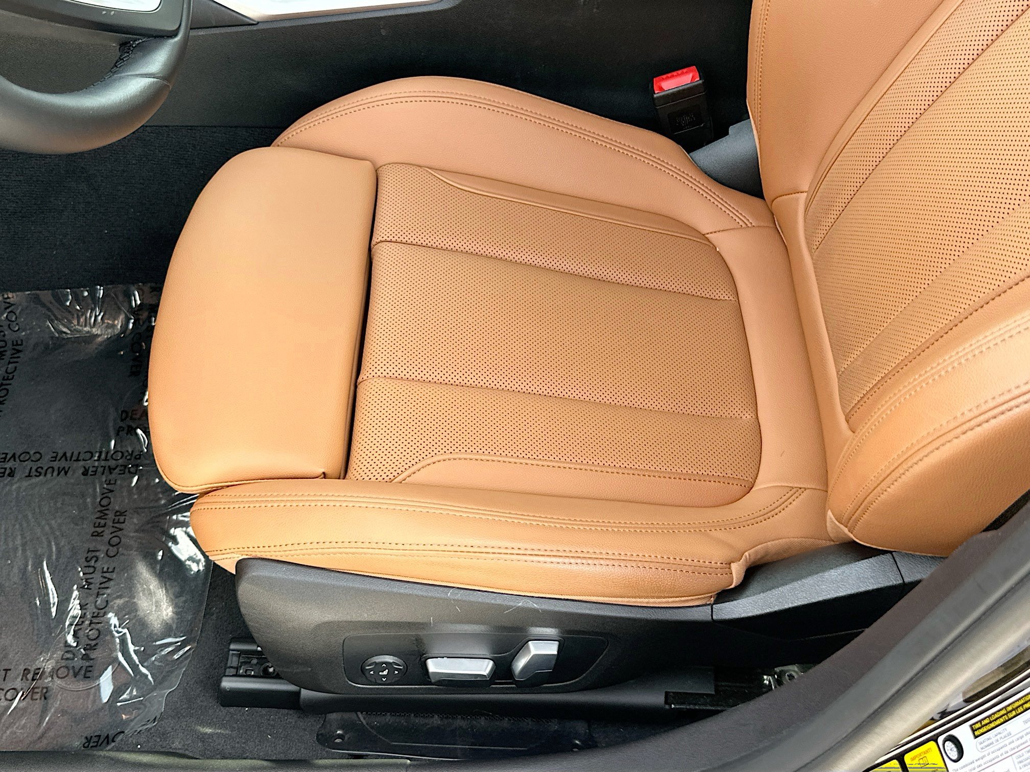 Used 2023 BMW 330e w/ Convenience Package RWD image 19