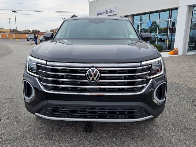 New 2026 Volkswagen Atlas SE FWD image 2