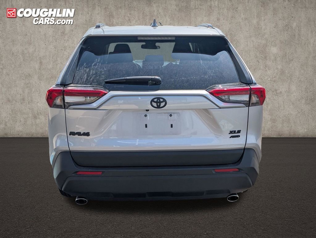 Used 2024 Toyota RAV4 XLE image 6