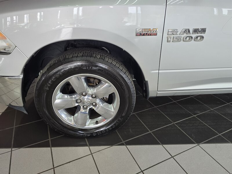 Used 2016 RAM 1500 Big Horn AWD/4WD image 40