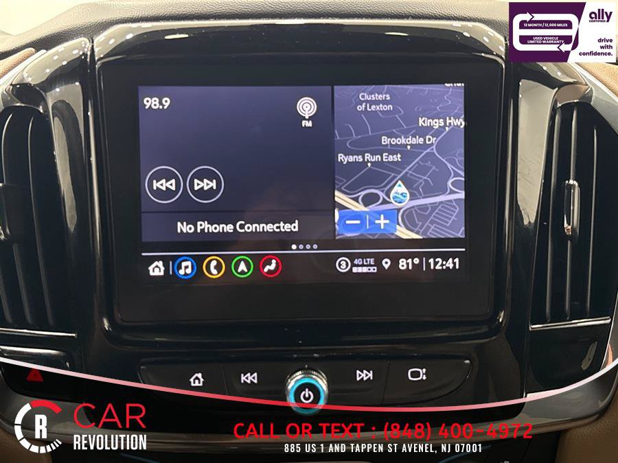 Used 2023 Chevrolet Traverse Premier FWD image 20