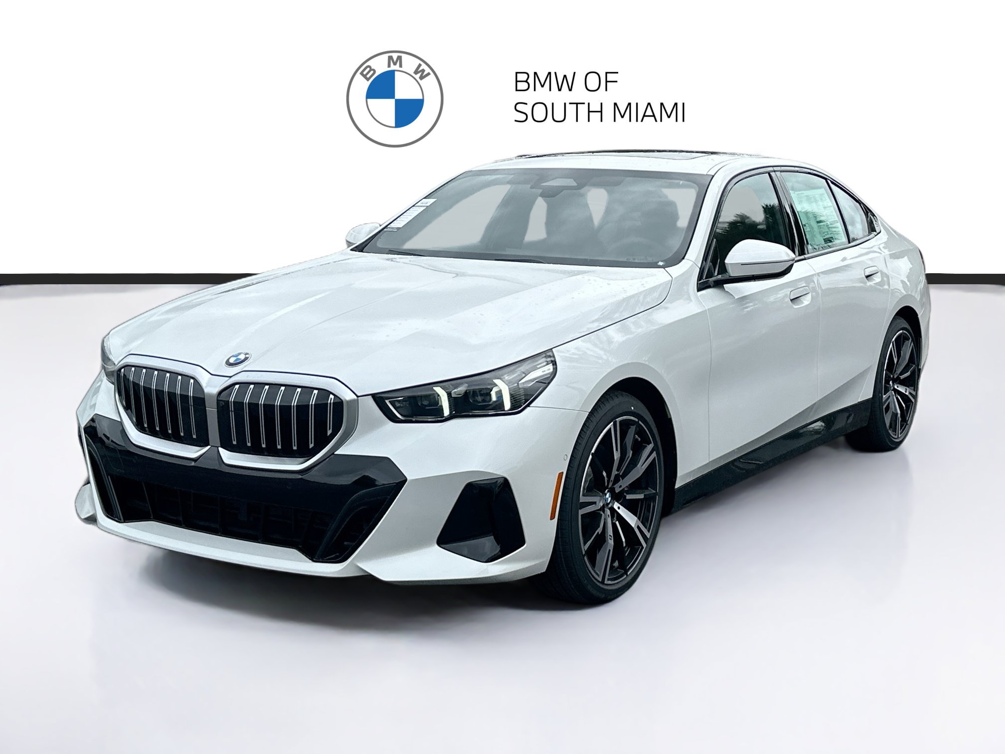 New 2026 BMW 530i w/ M Sport Package RWD image 3