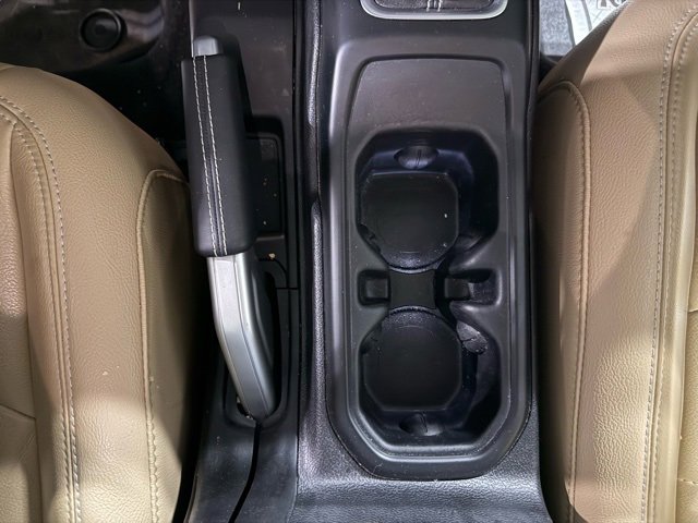 Used 2018 Jeep Wrangler Unlimited Sahara w/ Uconnect 4C Nav & Sound Group image 22