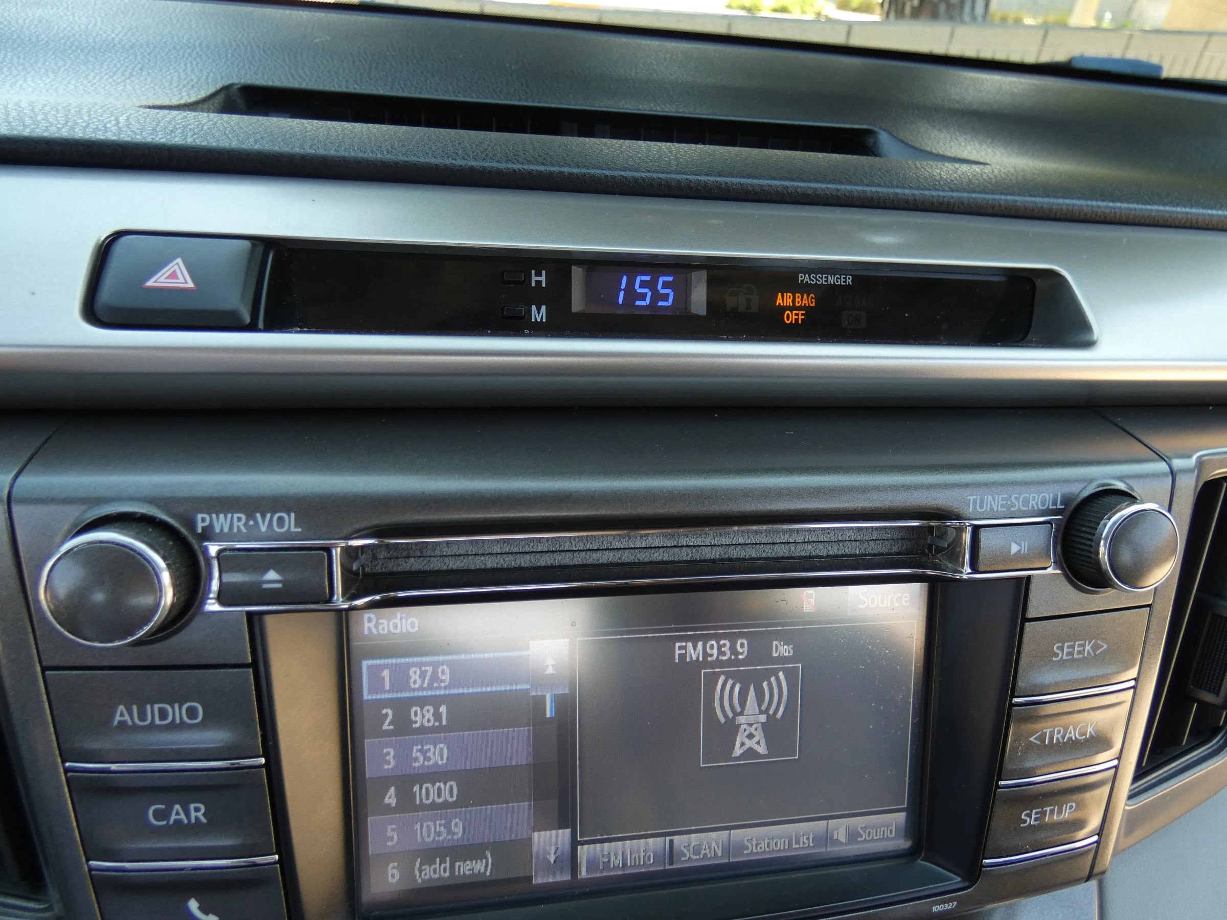 Used 2015 Toyota RAV4 LE image 54