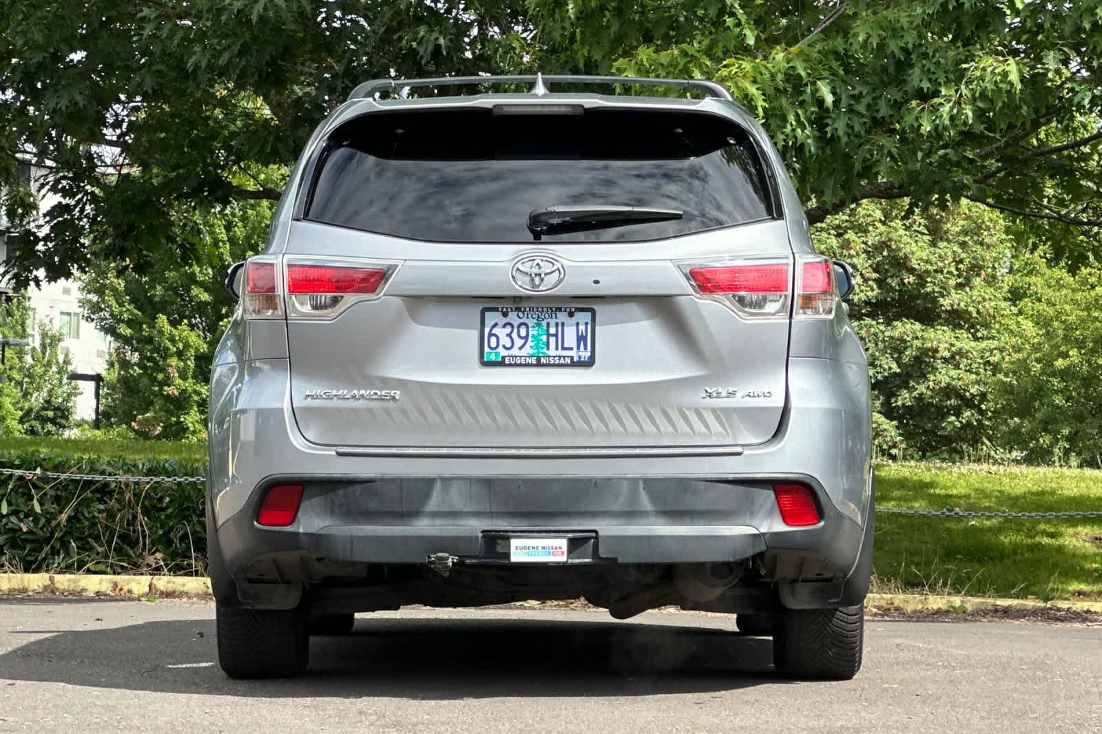 Used 2015 Toyota Highlander XLE AWD/4WD image 7