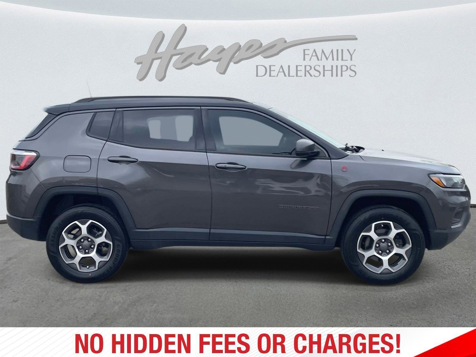 Used 2022 Jeep Compass Trailhawk w/ Trailhawk Convenience Group image 2