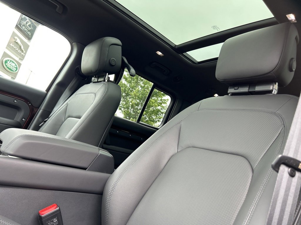 New 2025 Land Rover Defender 130 S image 14