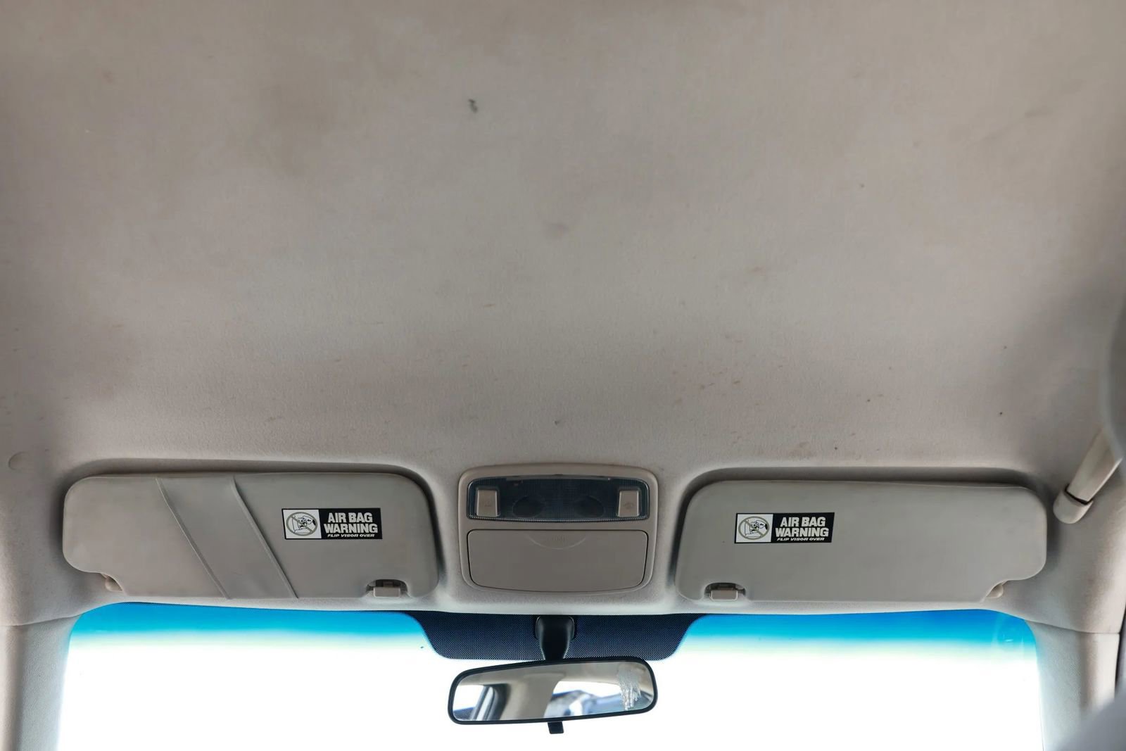 Used 2005 Hyundai Elantra GLS FWD image 23