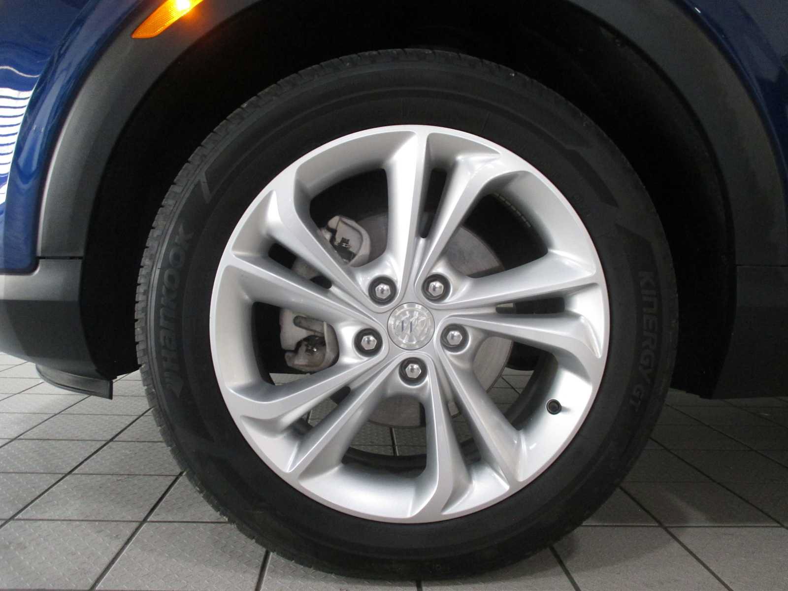 Used 2022 Buick Encore GX Preferred w/ Cold Weather Comfort Package FWD image 18