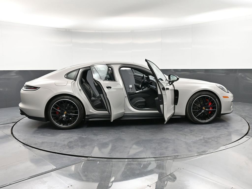 Certified 2022 Porsche Panamera GTS image 37