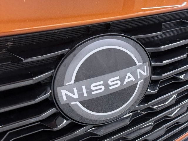 Used 2025 Nissan Sentra SR FWD image 10