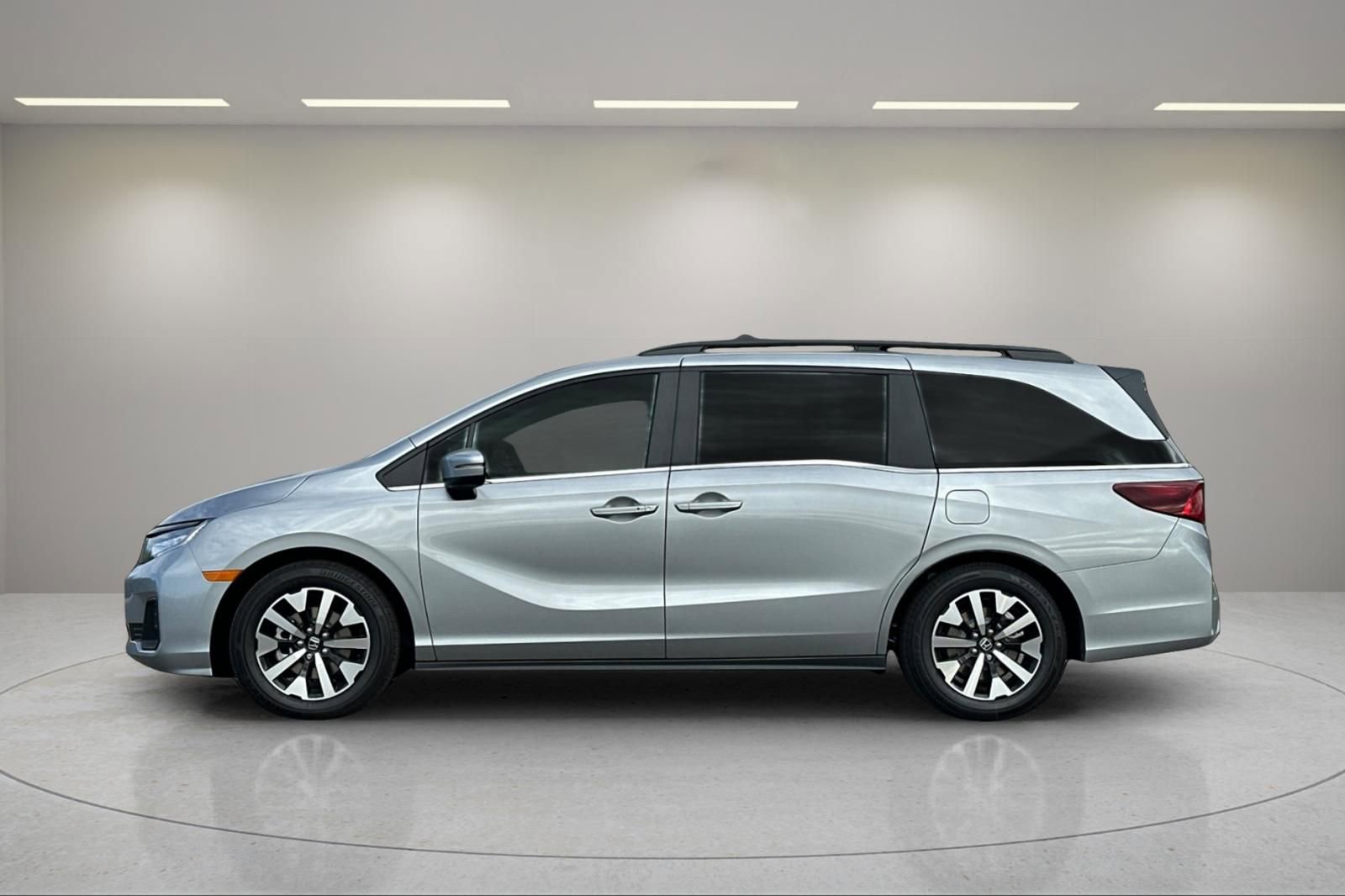 Used 2026 Honda Odyssey EX-L image 6