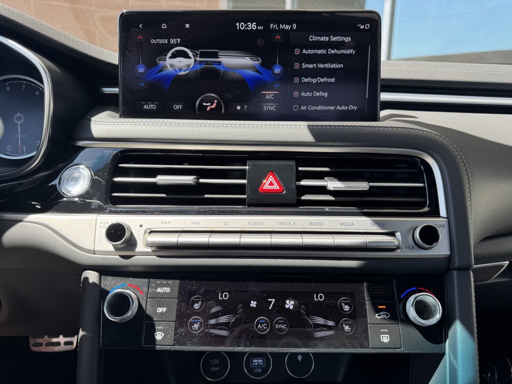 Used 2025 Genesis G70 2.5T w/ Sport Prestige Package image 26