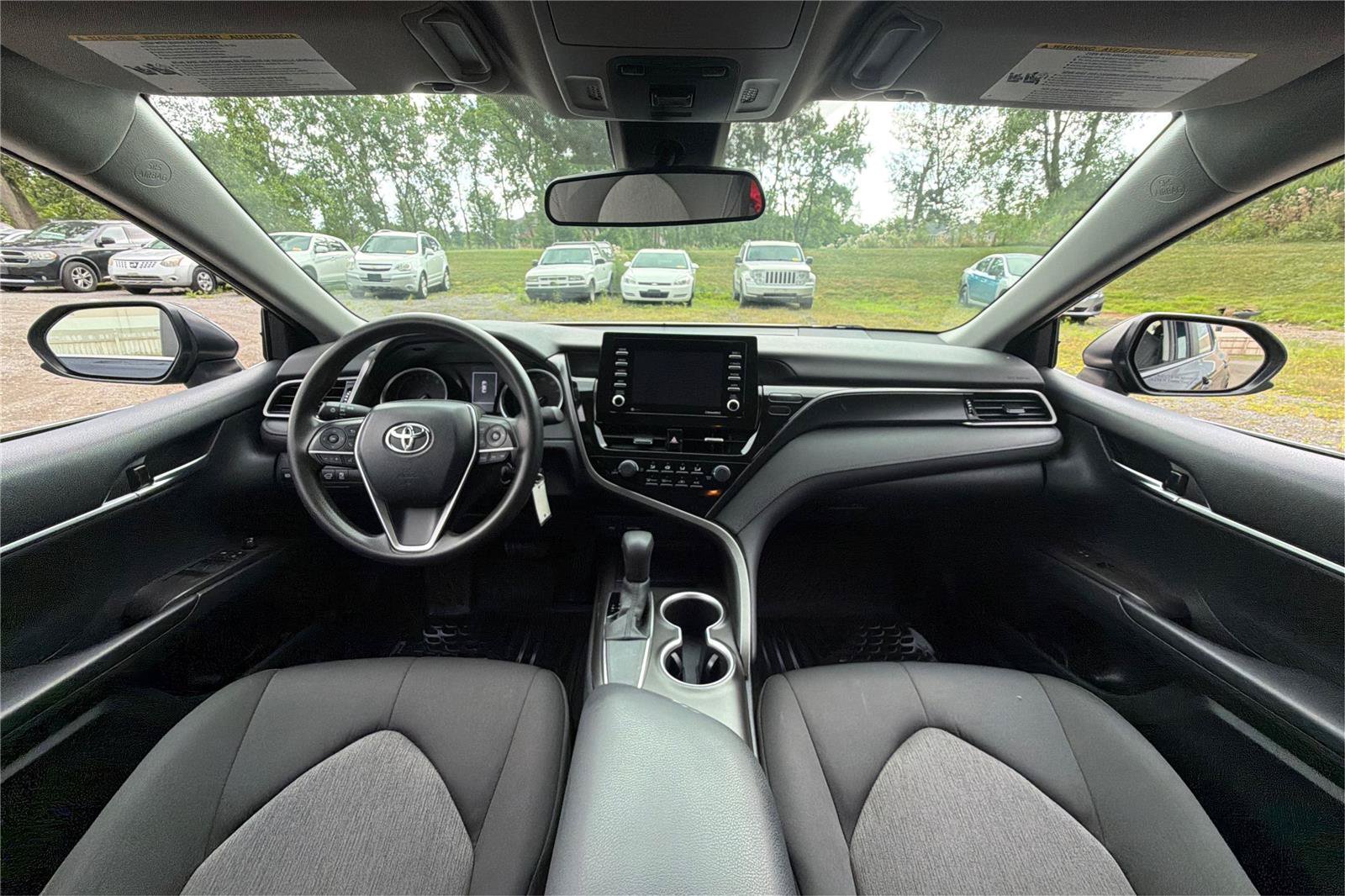 Used 2021 Toyota Camry LE FWD image 30