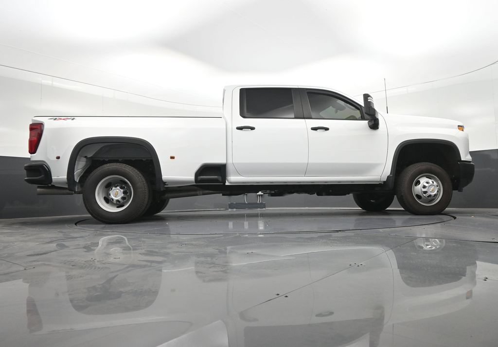 Used 2025 Chevrolet Silverado 3500 W/T AWD/4WD image 28