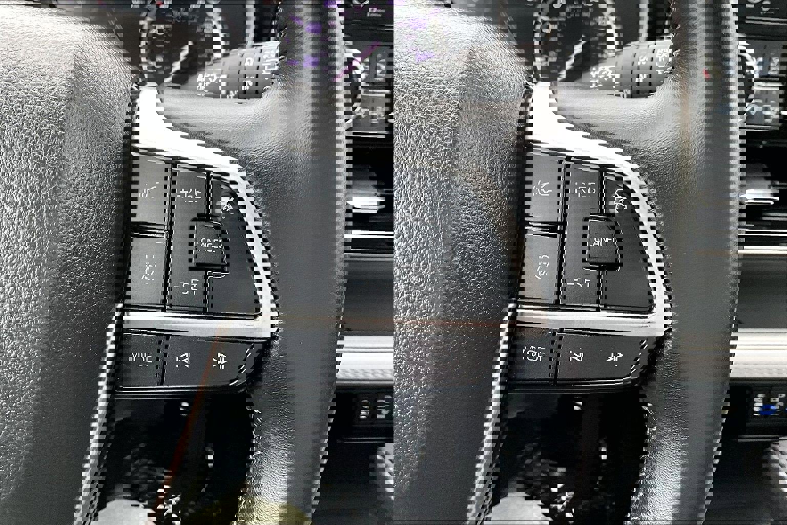 Used 2022 Toyota Highlander XLE image 18