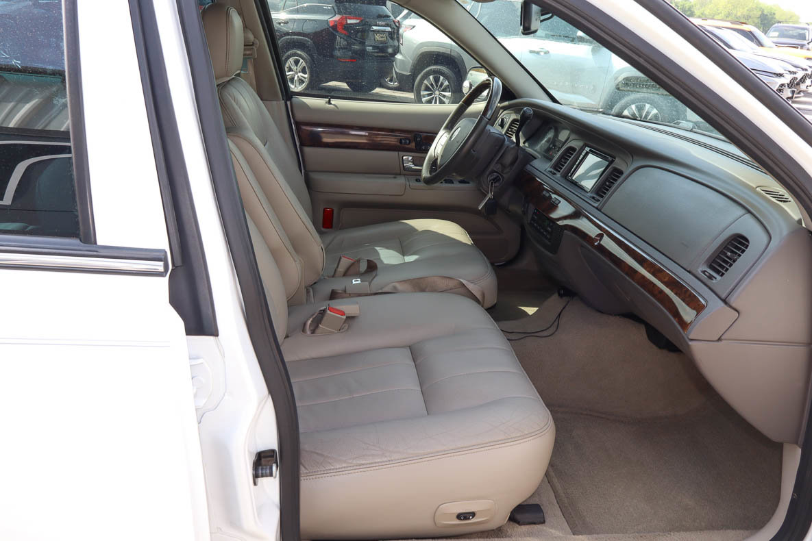 Used 2008 Mercury Grand Marquis LS RWD image 26