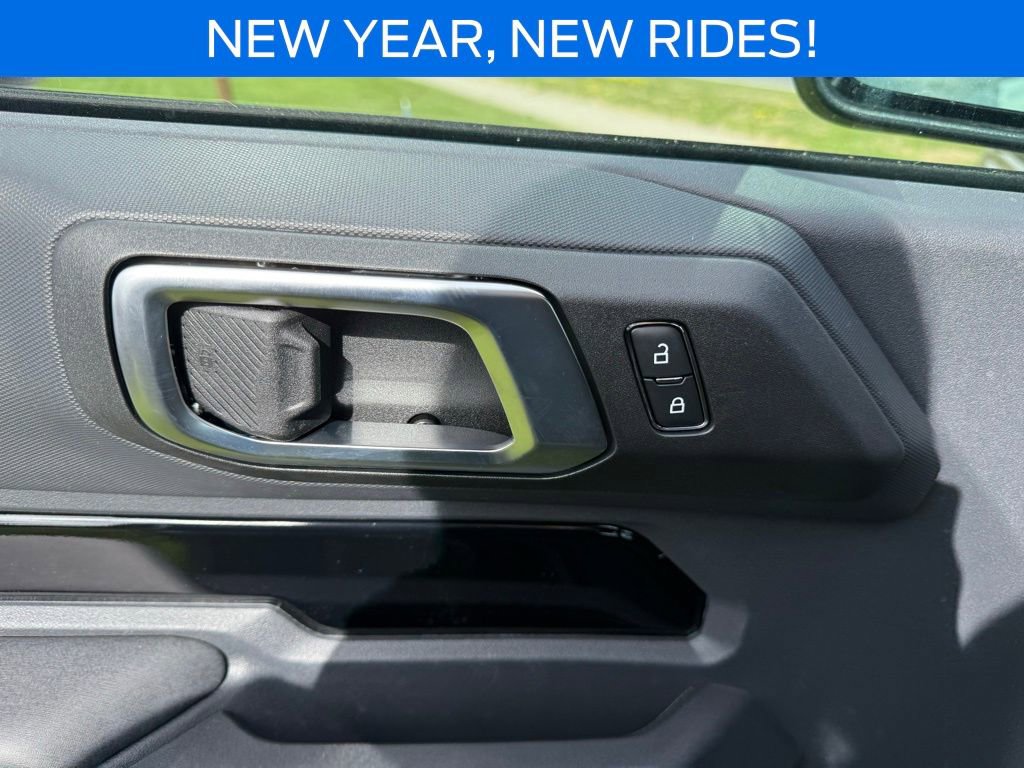 New 2025 Ford Bronco 2-Door image 4
