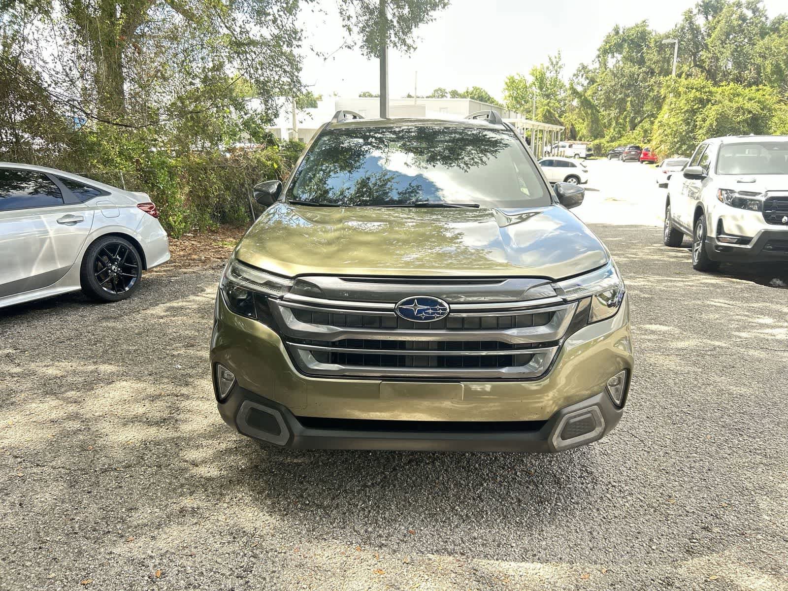 Used 2025 Subaru Forester Limited AWD/4WD image 3