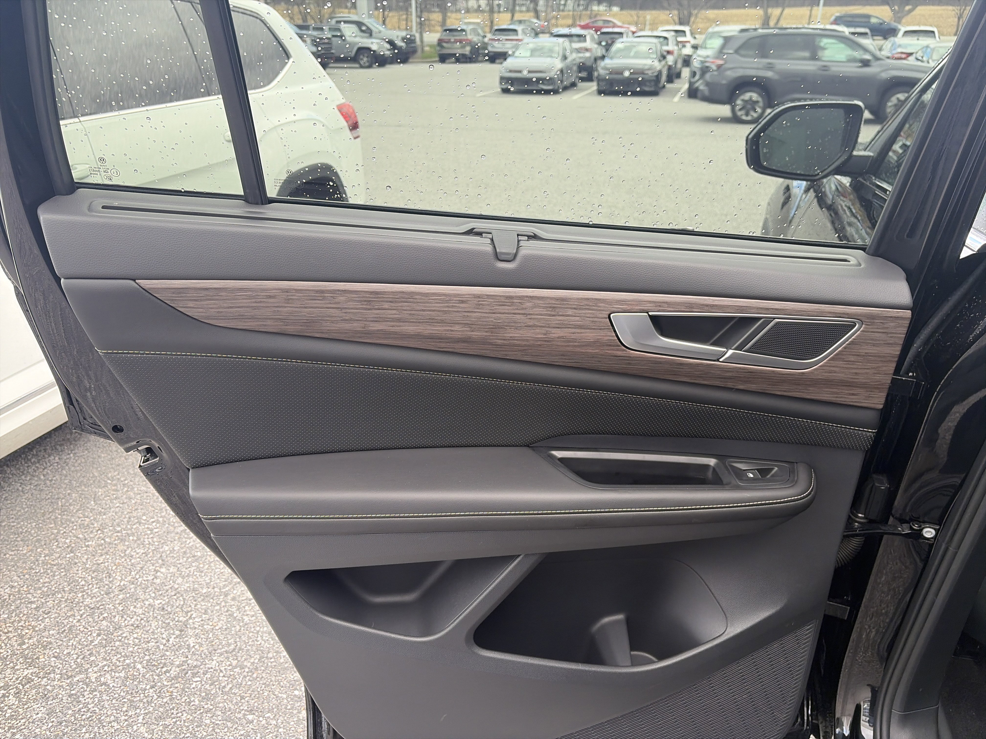 Used 2024 Volkswagen Atlas SEL image 24