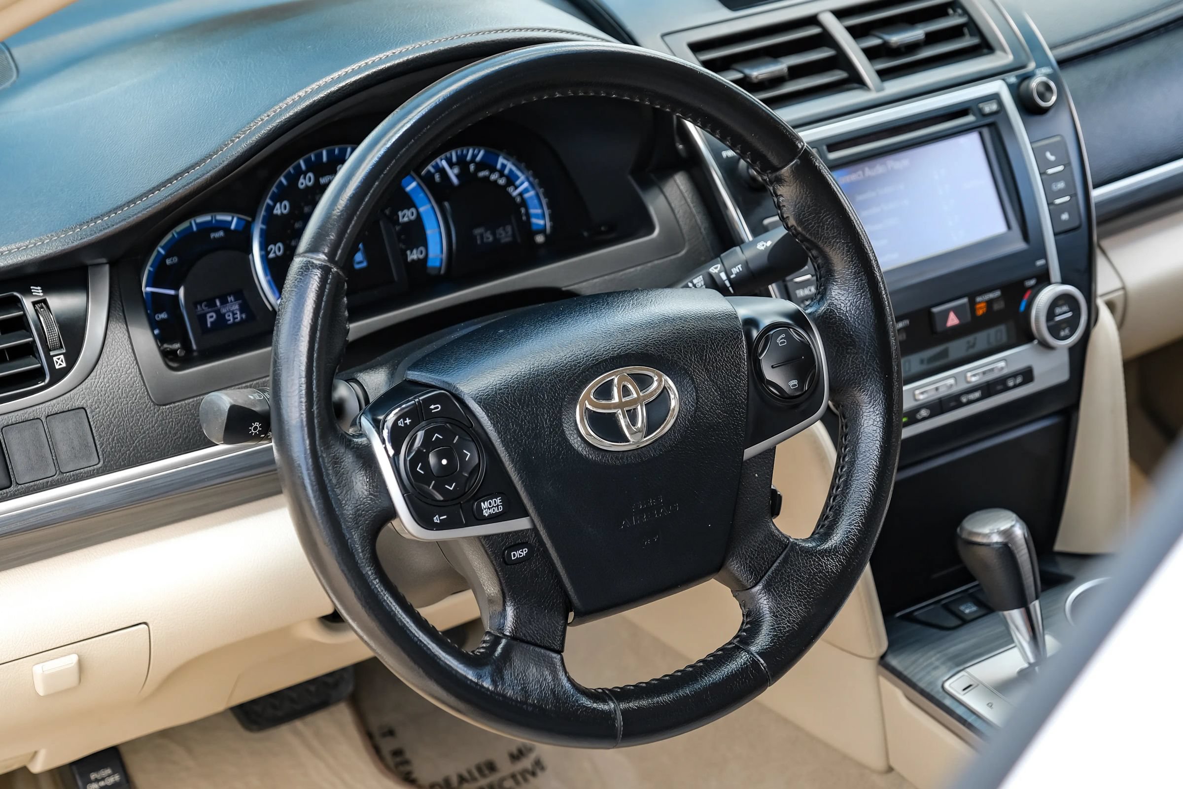 Used 2013 Toyota Camry XLE FWD image 17