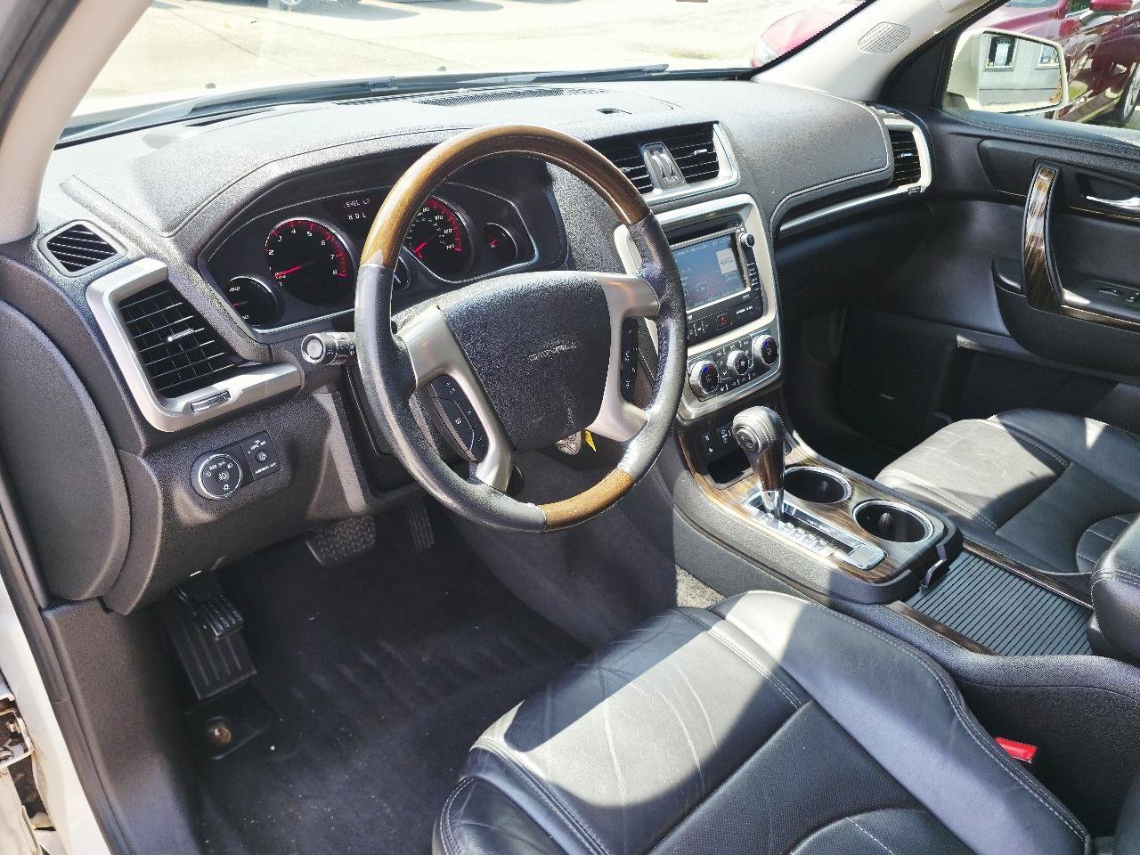 Used 2013 GMC Acadia Denali AWD/4WD image 12