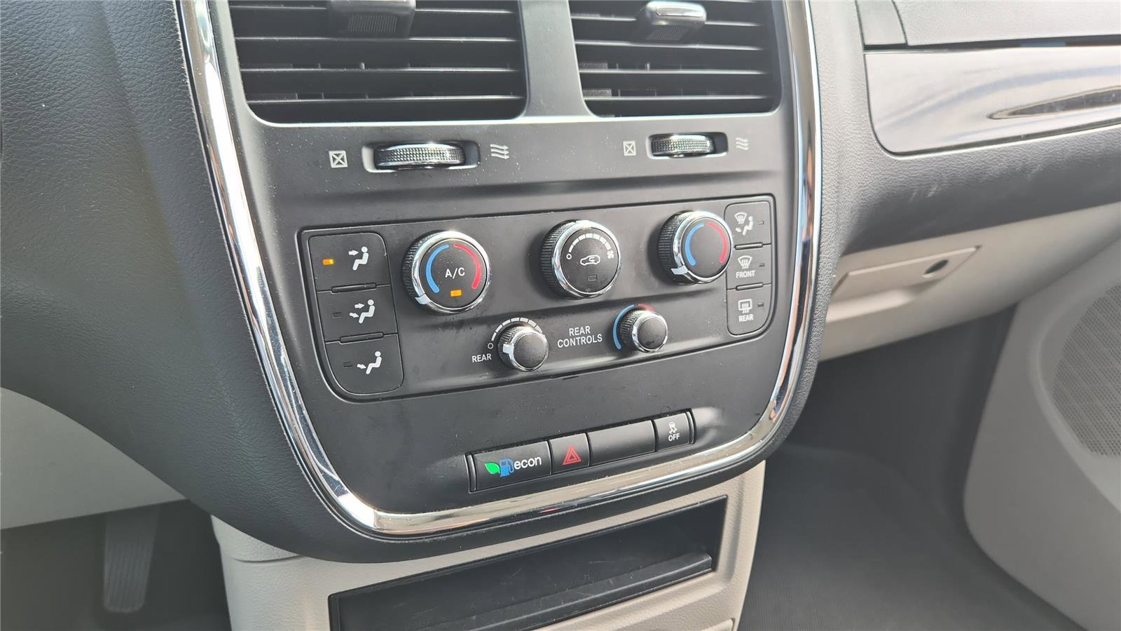 Used 2017 Dodge Grand Caravan SE w/ Power Window Group image 20