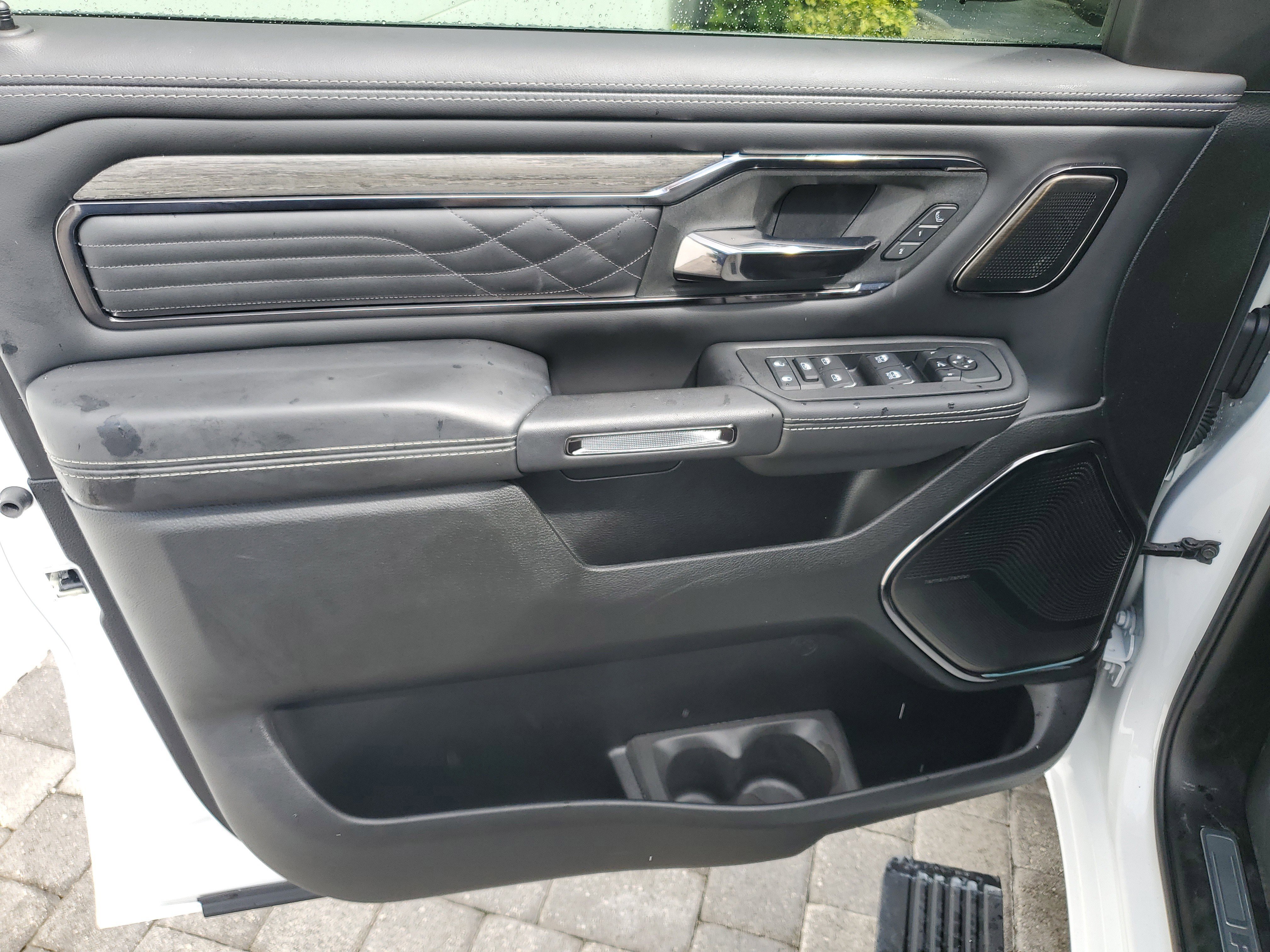 Used 2025 RAM 1500 Limited w/ Bed Utility Group image 17