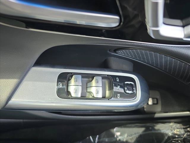 Used 2025 Mercedes-Benz E 450 4MATIC Sedan image 26