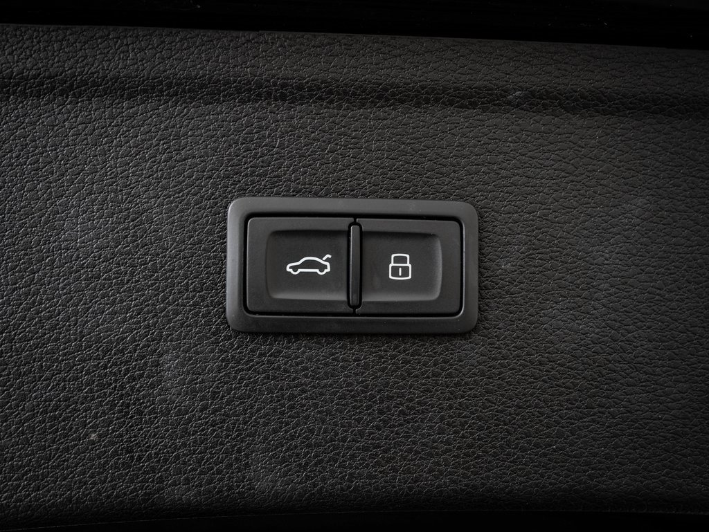 Used 2023 Audi Q5 2.0T Premium w/ Convenience Package image 22