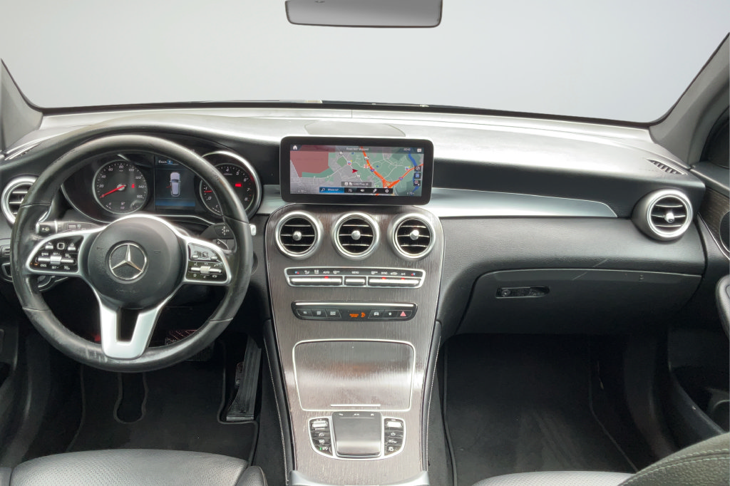 Used 2020 Mercedes-Benz GLC 300 4MATIC w/ Parking Assistance Package image 11