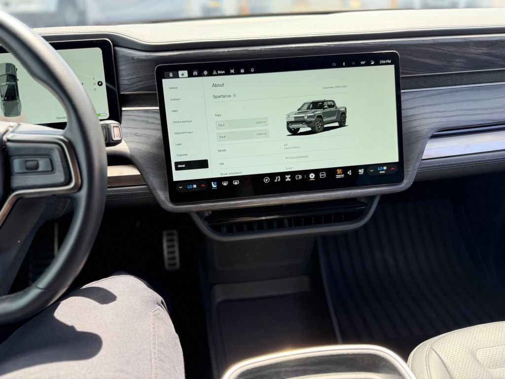 Used 2022 Rivian R1T Launch Edition AWD/4WD image 9