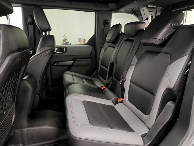 Used 2024 Ford Bronco Black Diamond AWD/4WD image 32