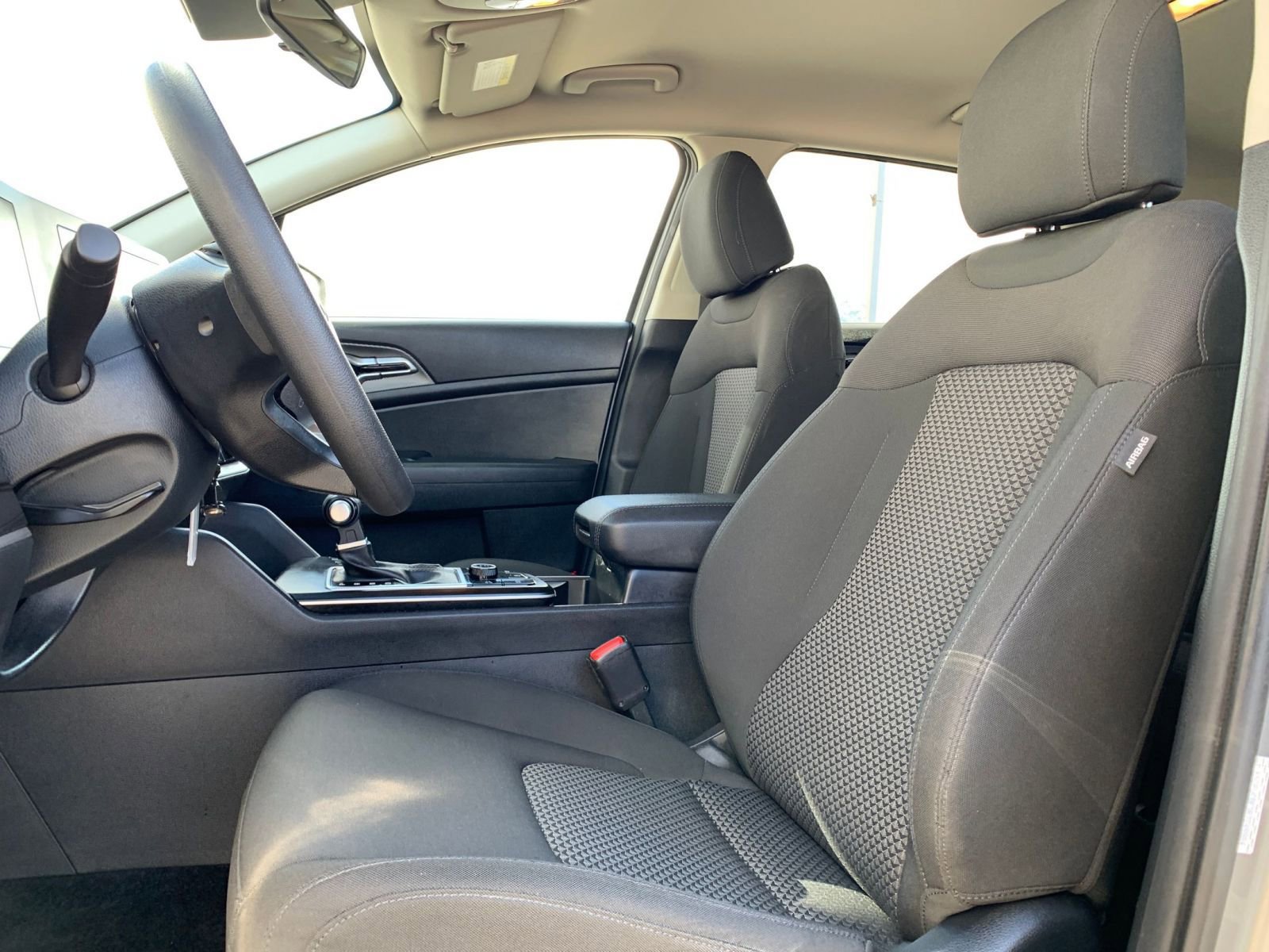 Used 2024 Kia Sportage LX image 25