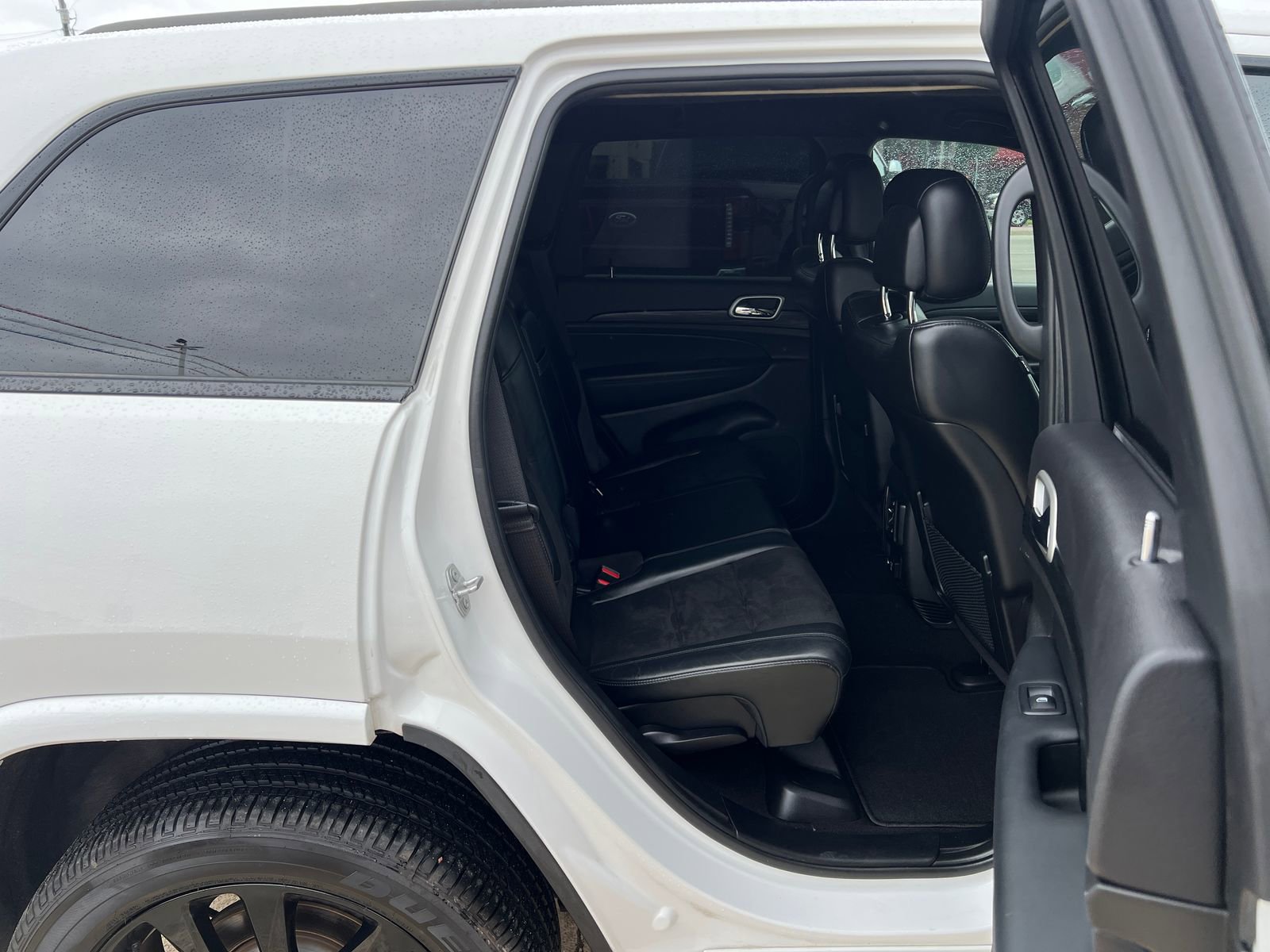 Used 2021 Jeep Grand Cherokee Laredo X RWD image 11