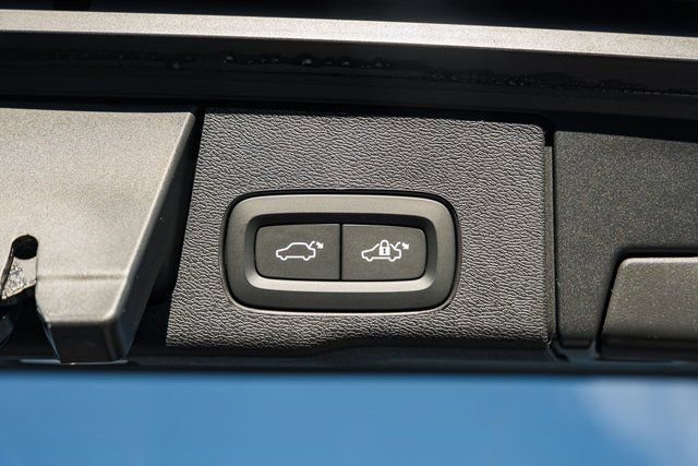 New 2026 Volvo XC60 B5 Plus w/ Climate Package image 11