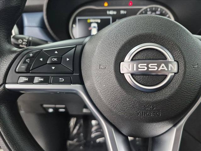 Used 2025 Nissan Versa SV FWD image 29