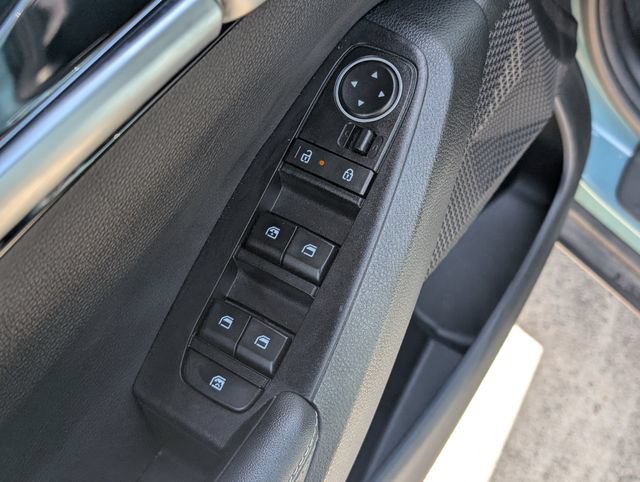 Used 2025 Kia Seltos EX FWD image 11