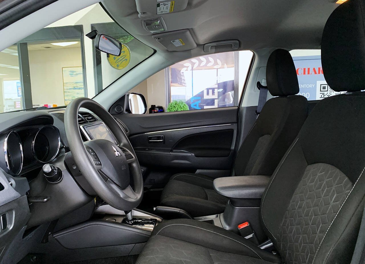Used 2020 Mitsubishi Outlander Sport ES FWD image 10