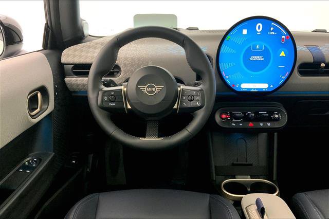 Certified 2025 MINI Cooper S image 4