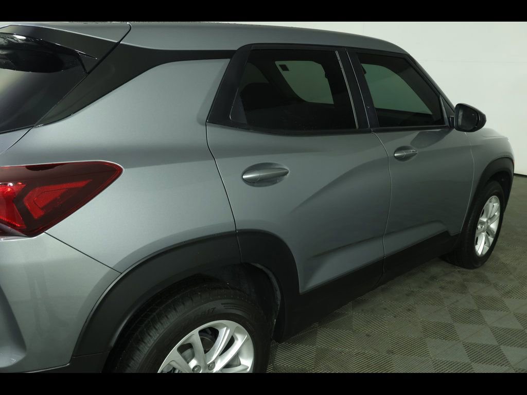 Used 2024 Chevrolet TrailBlazer LS w/ LS Convenience Package image 18