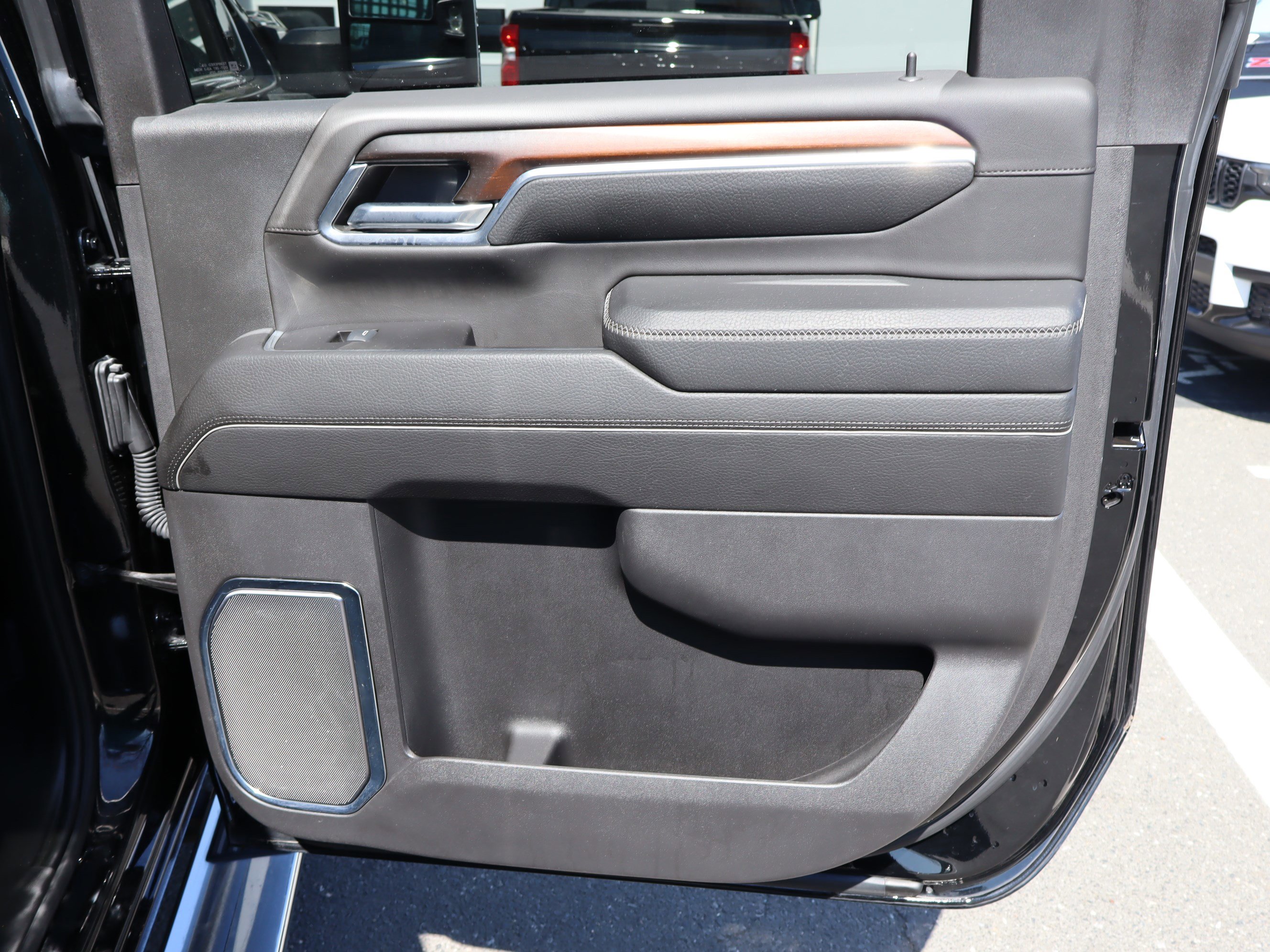 Certified 2024 GMC Sierra 2500 Denali w/ Denali Reserve Package image 37