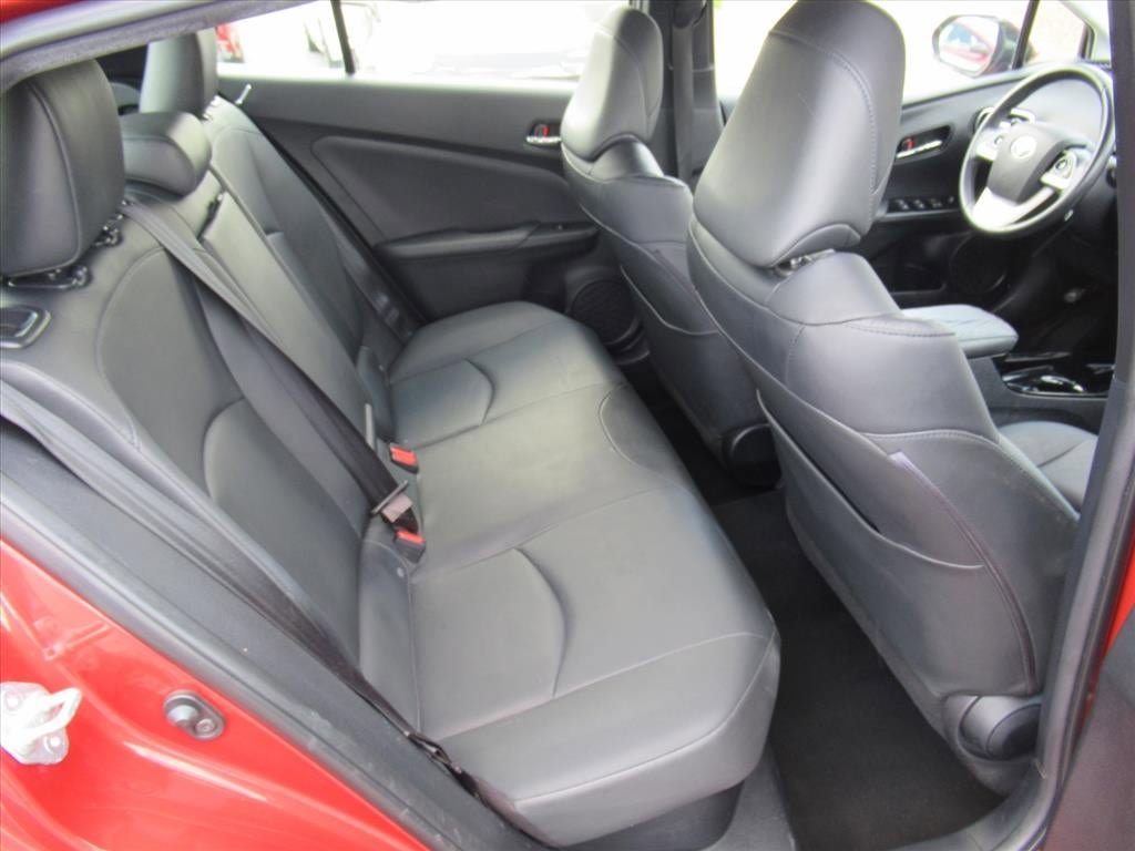 Used 2017 Toyota Prius Four w/ Advanced Technology Package FWD image 29