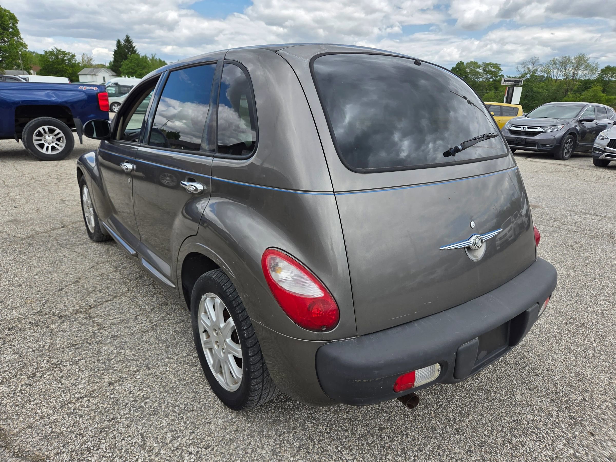 Used 2002 Chrysler PT Cruiser FWD image 6