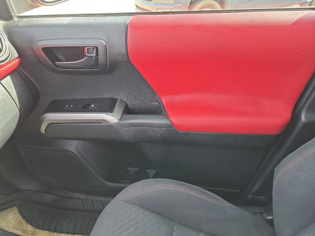 Used 2023 Toyota Tacoma SR5 image 18