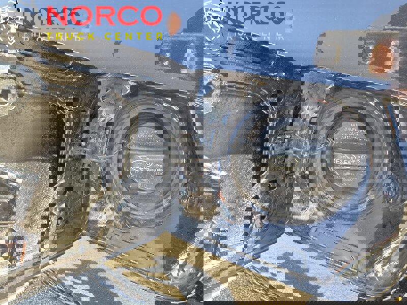 Used 2020 Toyota Camry SE image 13