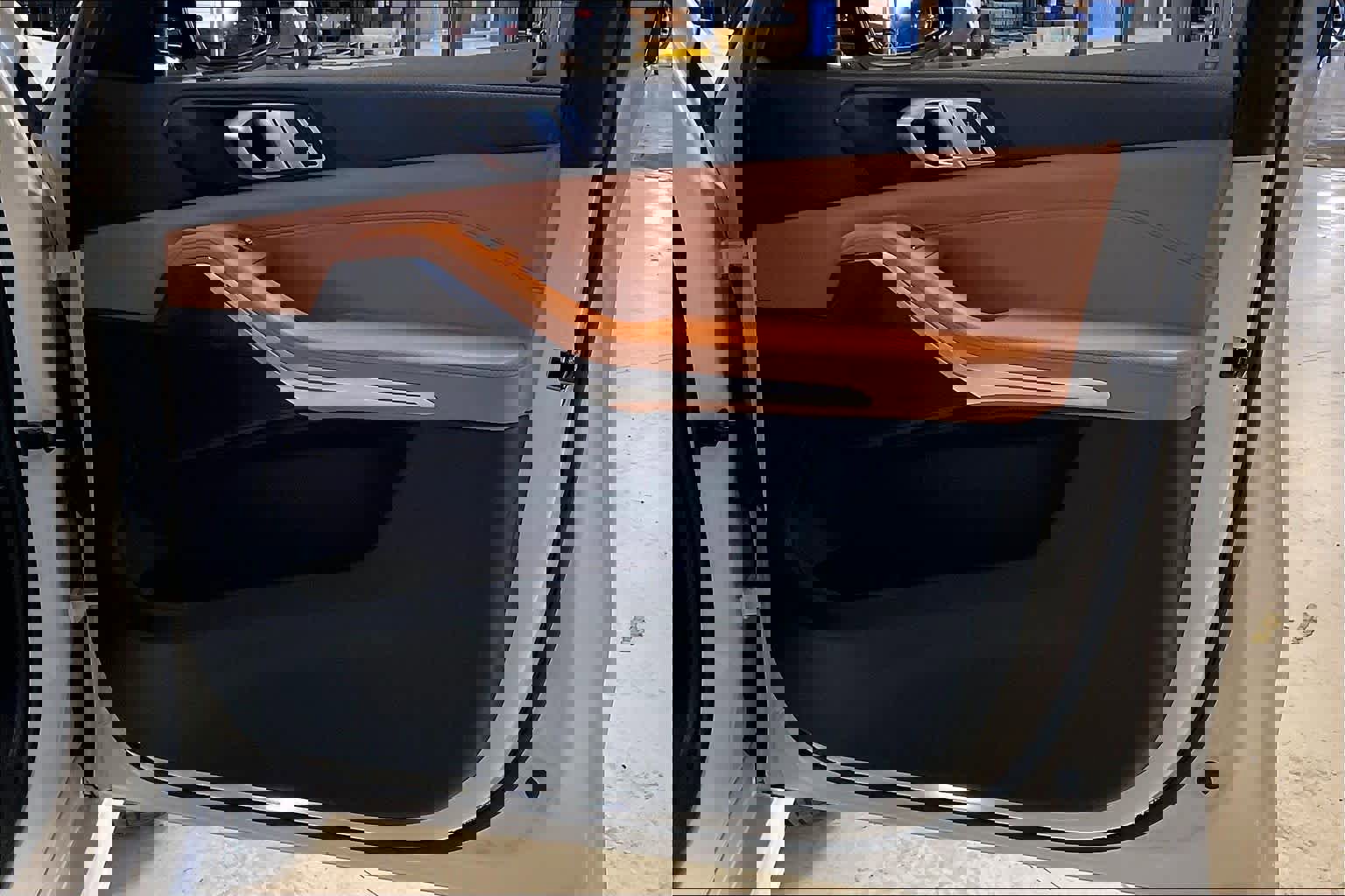 Used 2022 BMW X5 xDrive45e w/ M Sport Package image 21