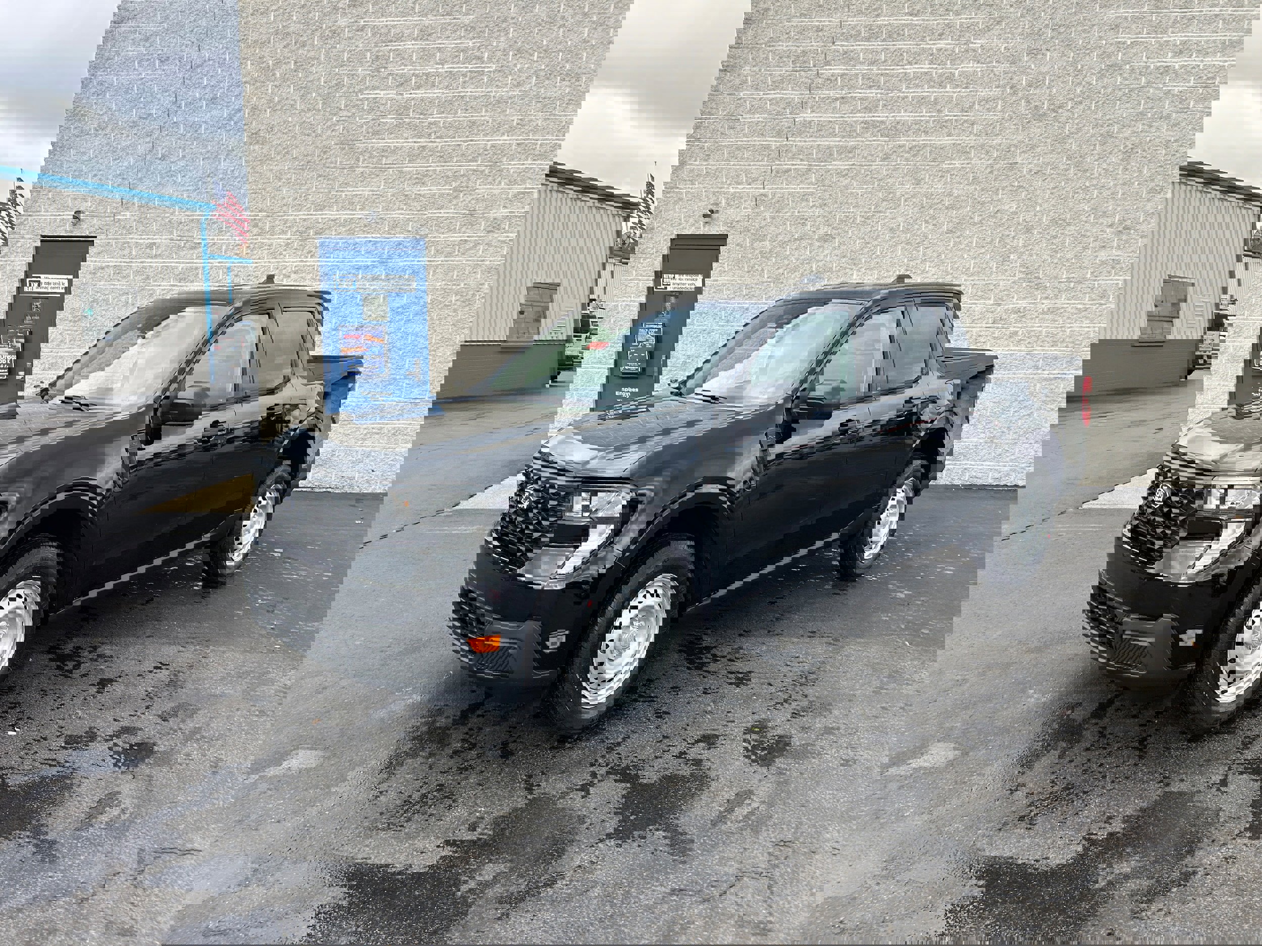 New 2025 Ford Maverick XL w/ Equipment Group 101A image 4